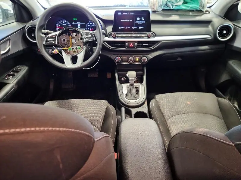 2022 KIA FORTE LXS  