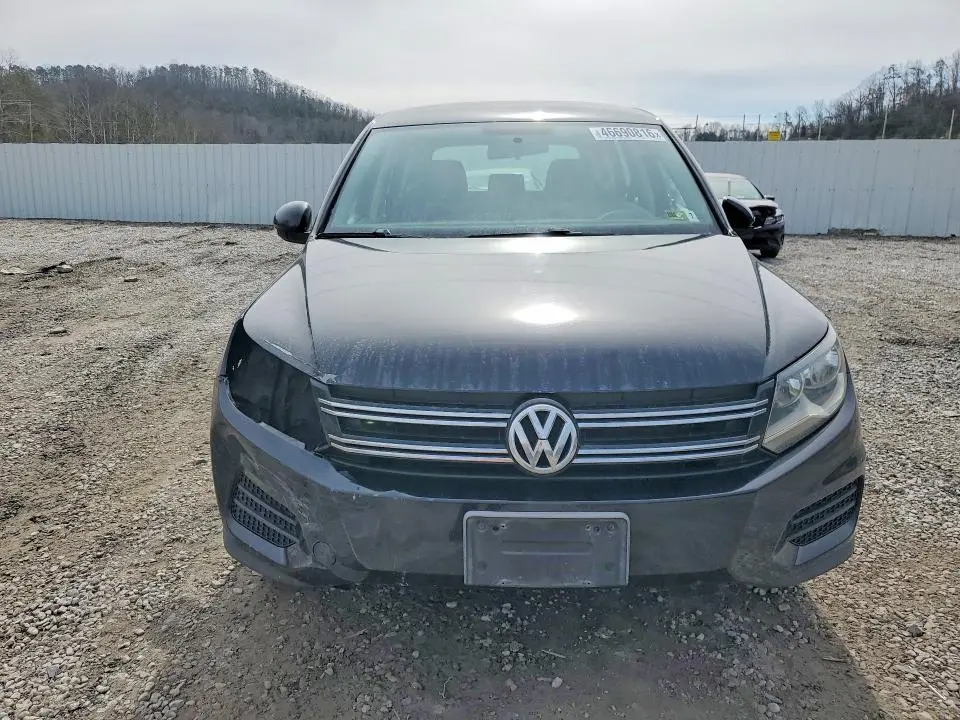 2013 VOLKSWAGEN TIGUAN S  