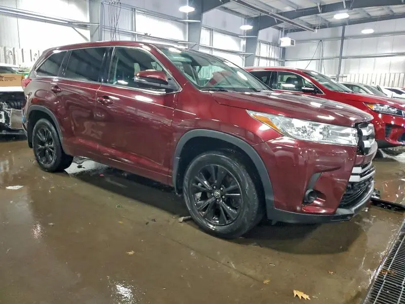 2018 TOYOTA HIGHLANDER LE  