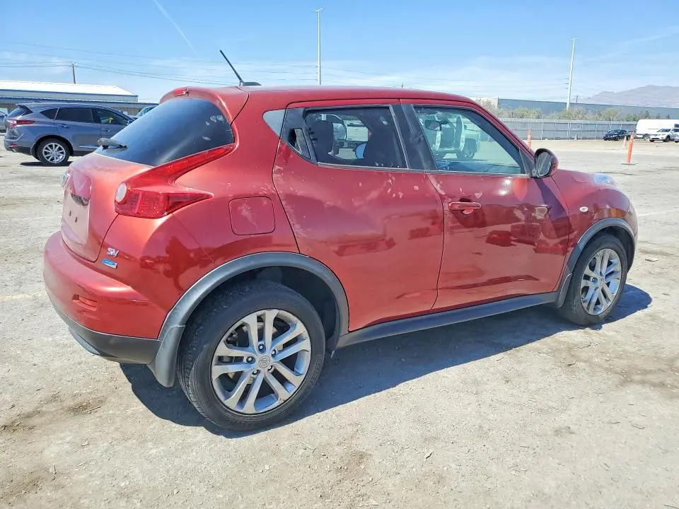 2014 NISSAN JUKE SV  