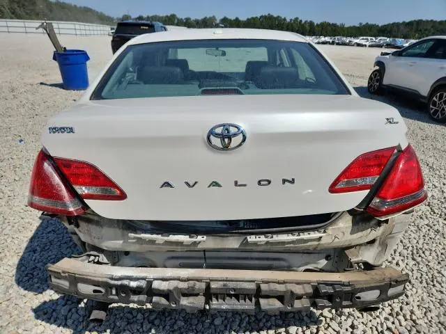 2010 TOYOTA AVALON XL  