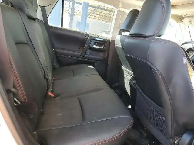 2019 TOYOTA 4RUNNER SR5/SR5 PREMIUM  