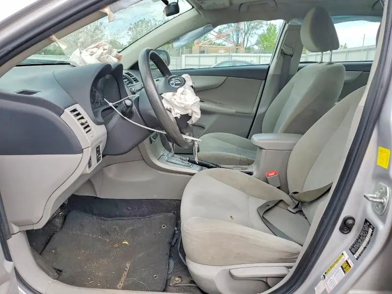 2011 TOYOTA COROLLA LE  