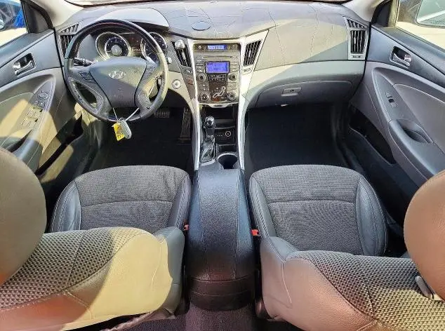 2013 HYUNDAI SONATA SE  