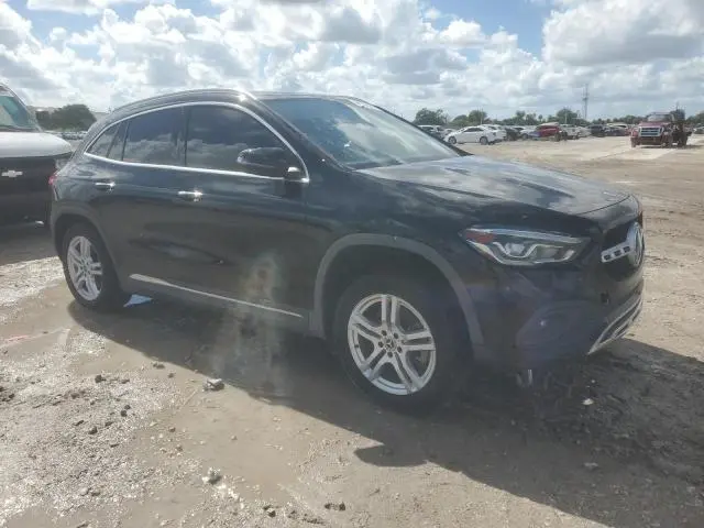 2021 MERCEDES-BENZ GLA 250  