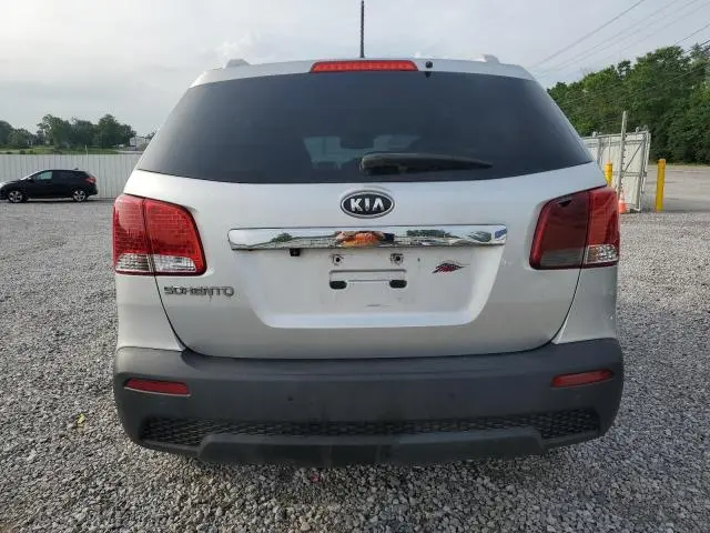 2011 KIA SORENTO BASE  