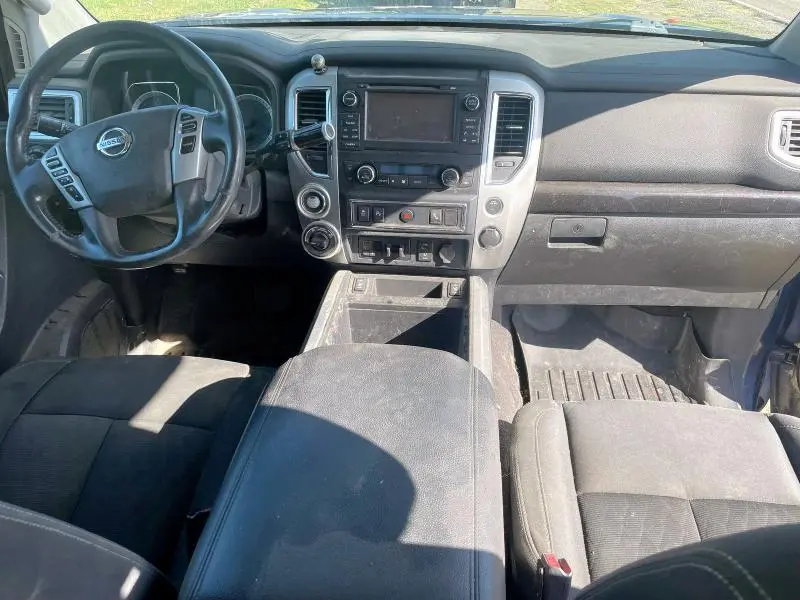 2017 NISSAN TITAN XD SV  