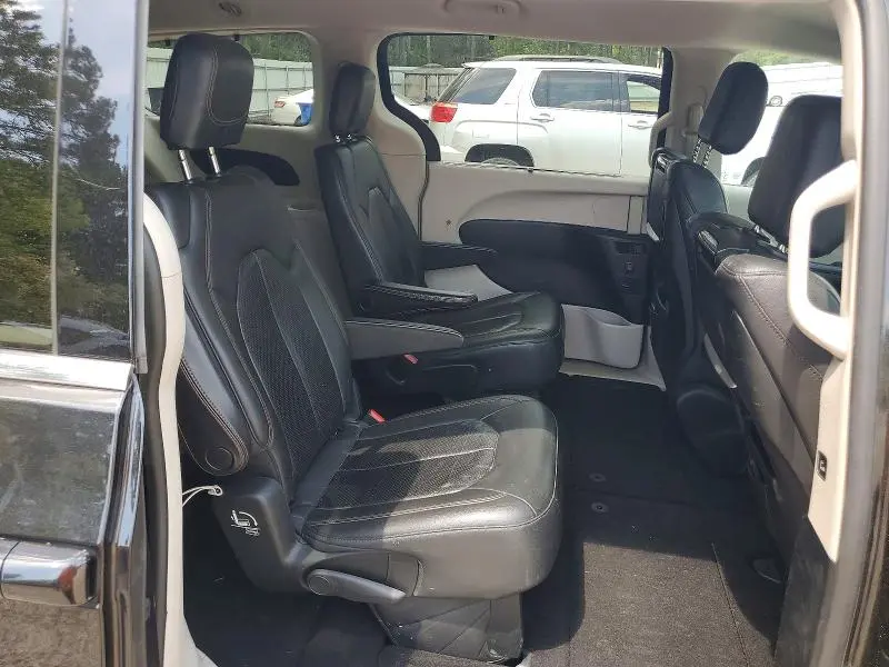 2017 CHRYSLER PACIFICA TOURING L PLUS  