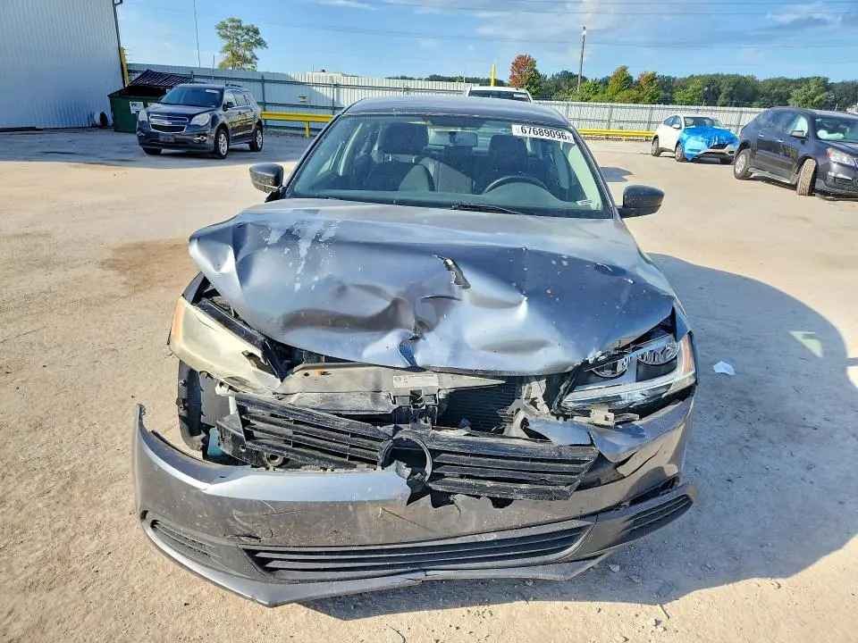 2013 VOLKSWAGEN JETTA BASE  