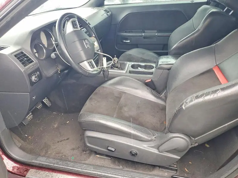 2011 DODGE CHALLENGER SRT-8  