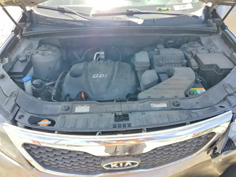 2013 KIA SORENTO LX  