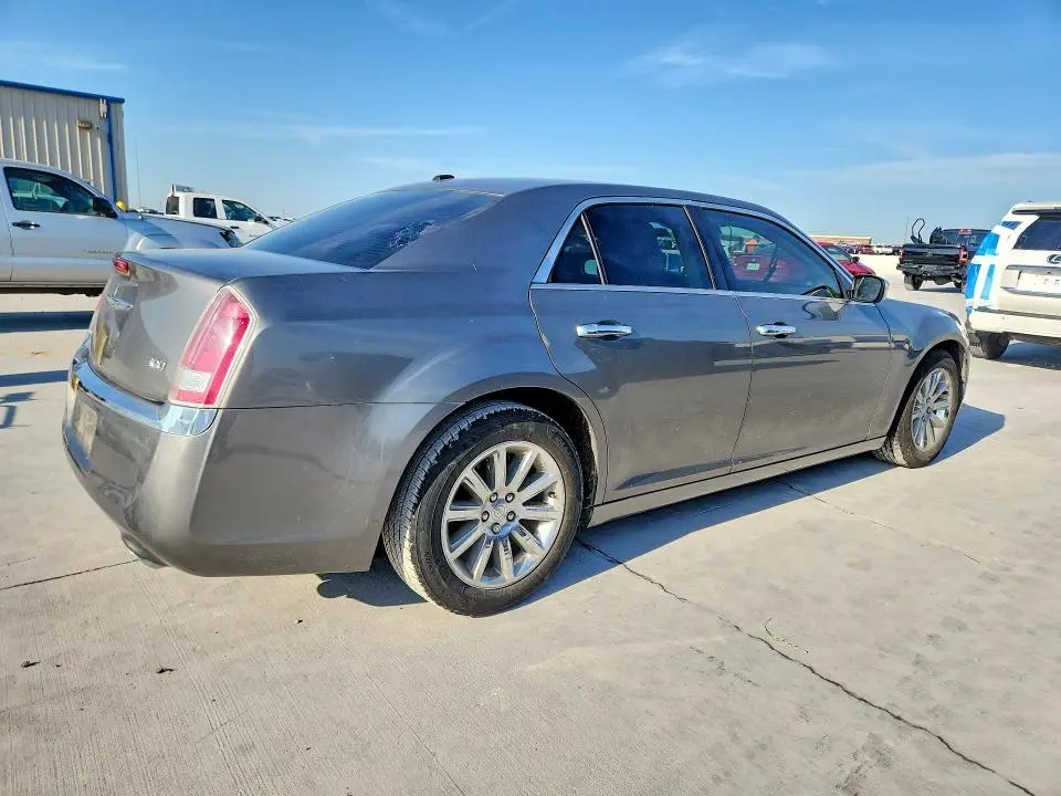 2012 CHRYSLER 300 LIMITED  
