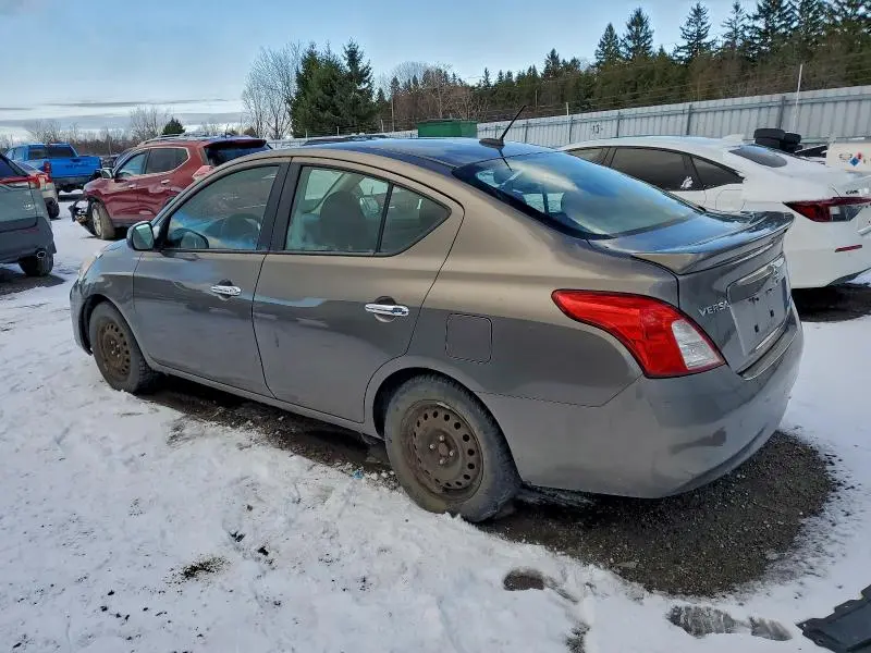 2014 NISSAN VERSA S  