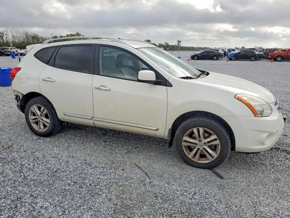 2012 NISSAN ROGUE S  