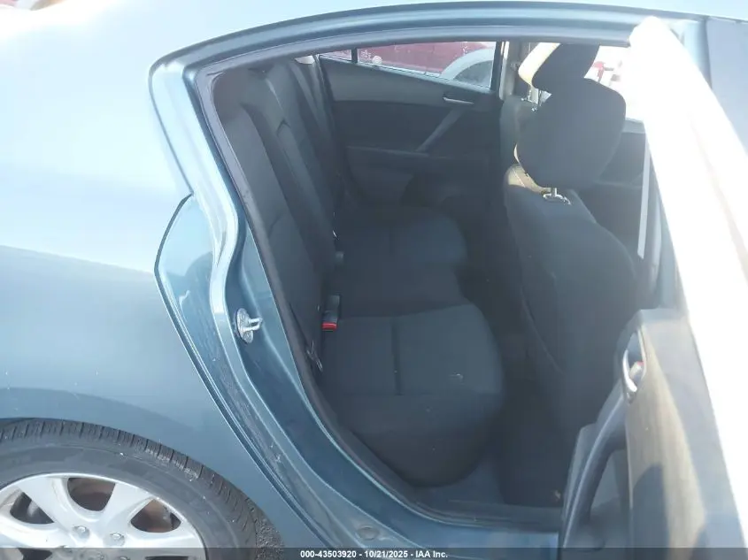 2011 MAZDA MAZDA3 I TOURING