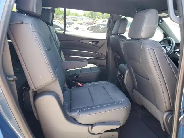 2024 CHEVROLET TRAVERSE LT  
