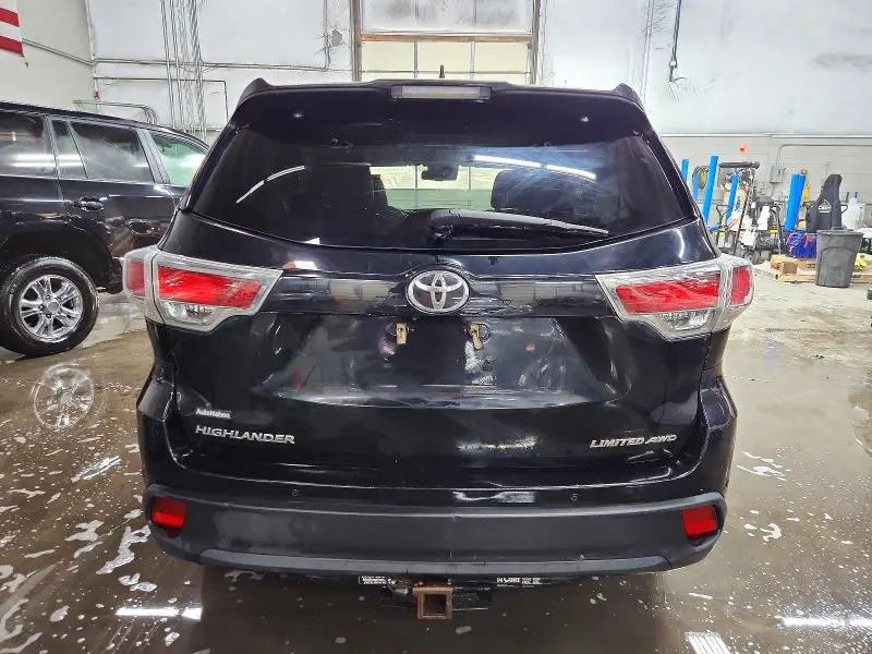 2015 TOYOTA HIGHLANDER LIMITED  