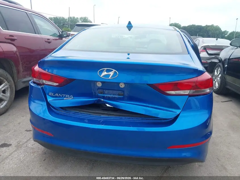 2018 HYUNDAI ELANTRA SE