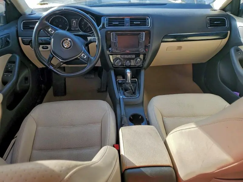 2016 VOLKSWAGEN JETTA SEL  