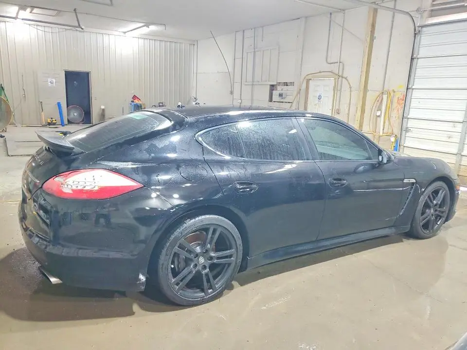 2012 PORSCHE PANAMERA 2  