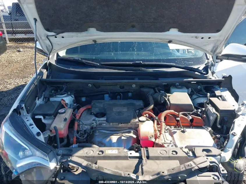 2018 TOYOTA RAV4 HYBRID LE