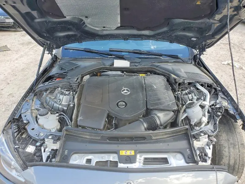 2024 MERCEDES-BENZ C 300  
