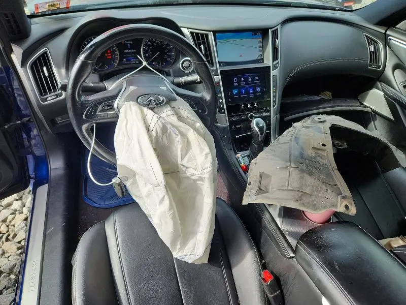 2019 INFINITI Q60 3.0T LUXE  