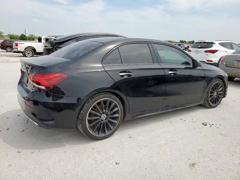 2020 MERCEDES-BENZ A 220
