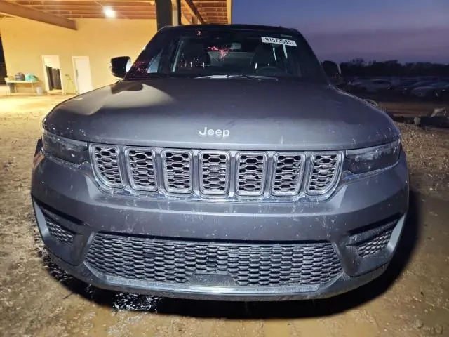 2024 JEEP GRAND CHEROKEE LAREDO  