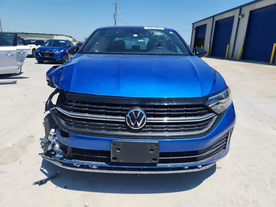 2024 VOLKSWAGEN JETTA SPORT  