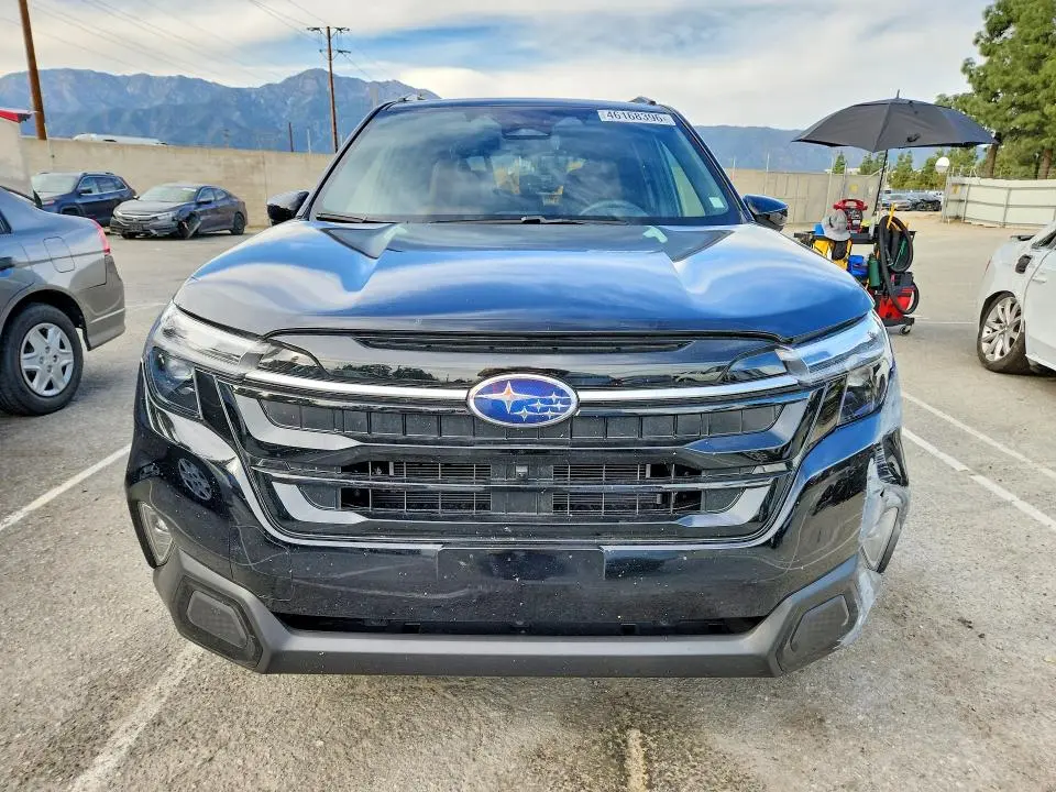 2025 SUBARU FORESTER TOURING  