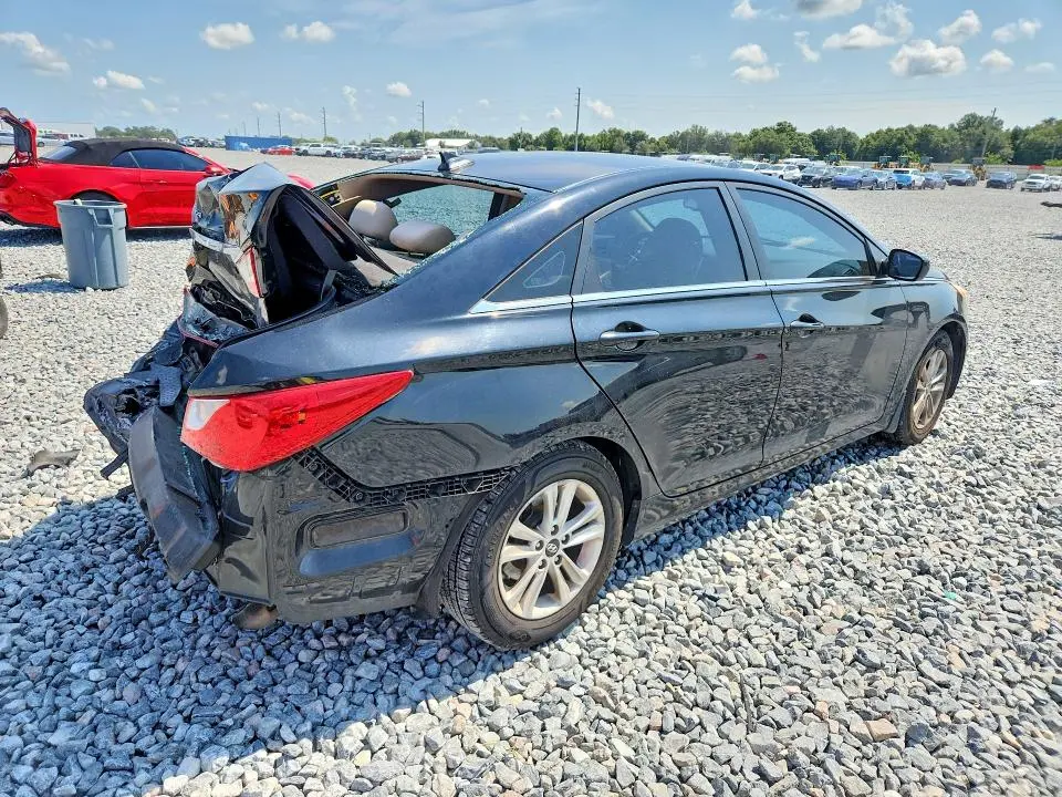 2013 HYUNDAI SONATA GLS  