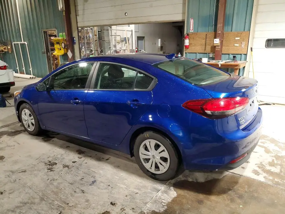 2017 KIA FORTE LX  
