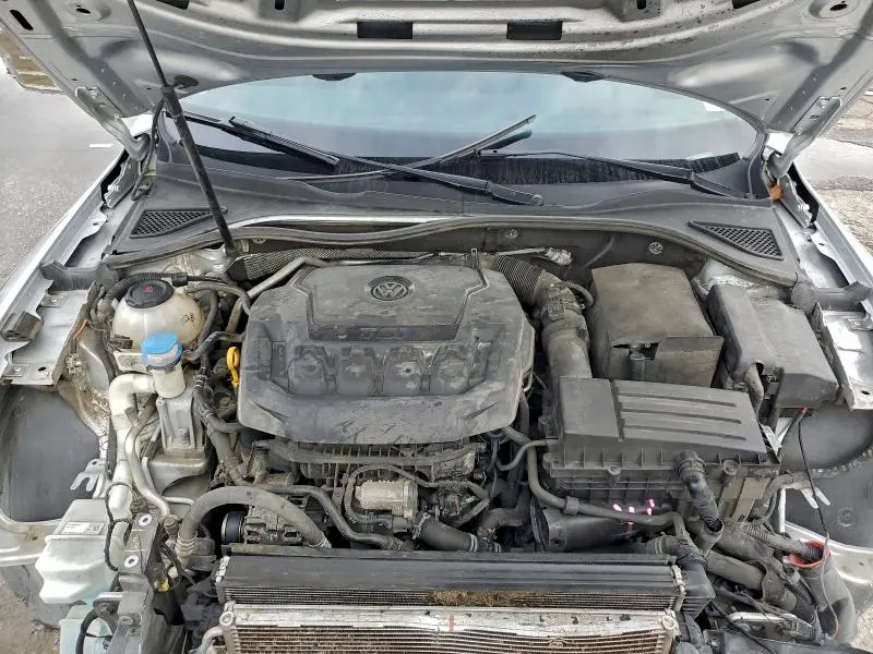 2018 VOLKSWAGEN PASSAT SE  