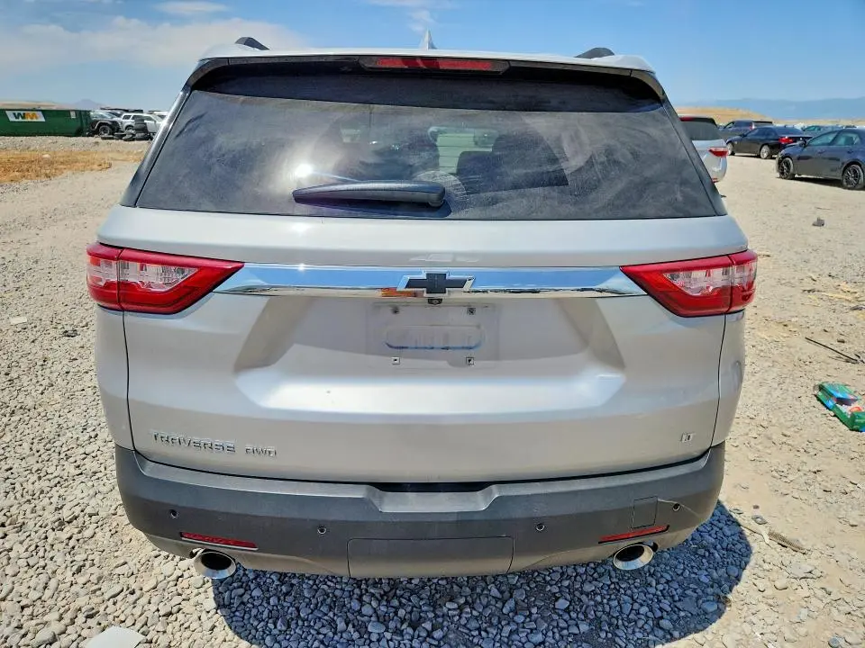 2021 CHEVROLET TRAVERSE LT  