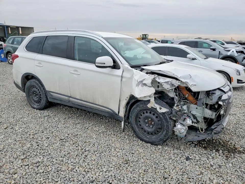2017 MITSUBISHI OUTLANDER SE  
