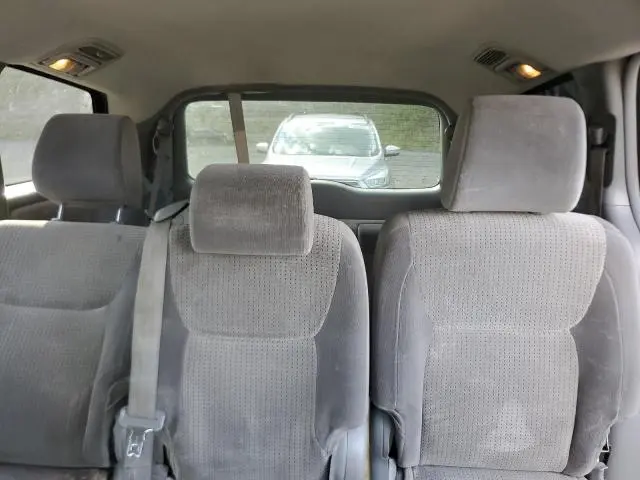 2010 TOYOTA SIENNA CE  