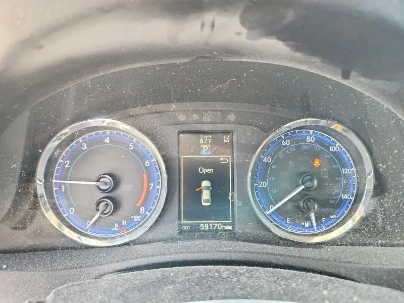 2019 TOYOTA COROLLA SE  