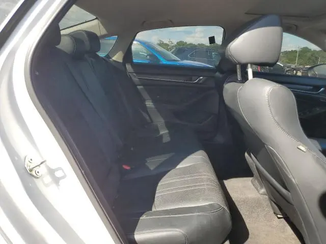 2018 HONDA ACCORD TOURING  