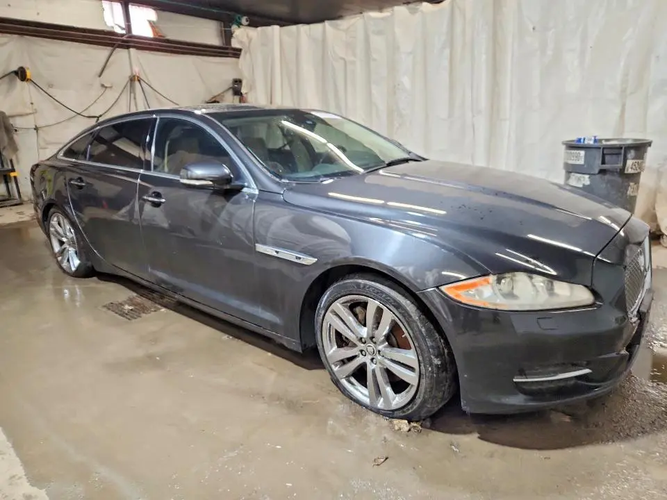 2012 JAGUAR XJL   