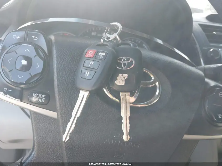 2012 TOYOTA CAMRY LE