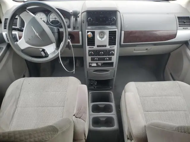 2010 CHRYSLER TOWN & COUNTRY TOURING  