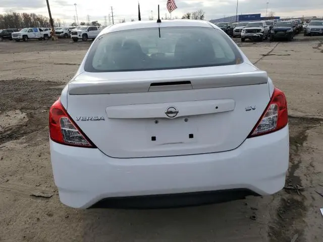 2019 NISSAN VERSA S  