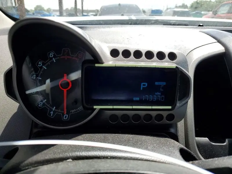 2015 CHEVROLET SONIC LT  
