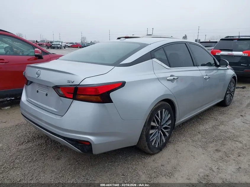 2023 NISSAN ALTIMA SV FWD