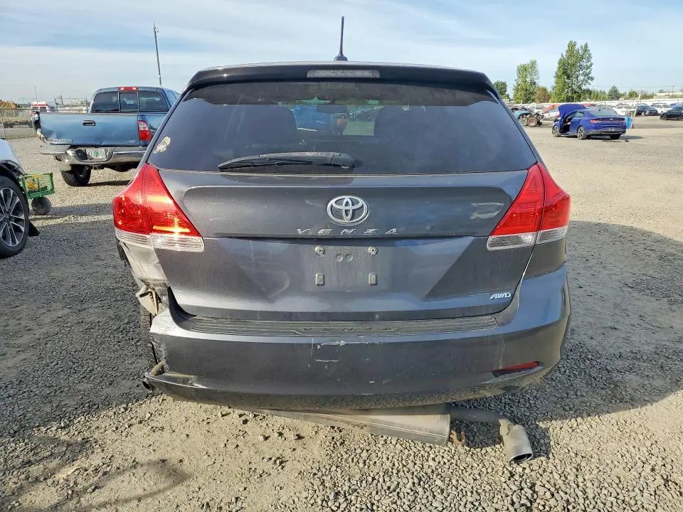 2010 TOYOTA VENZA AWD V6  