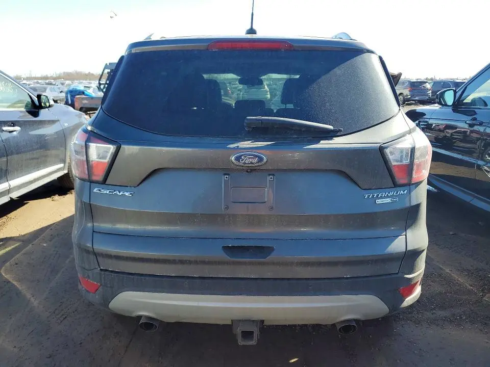 2017 FORD ESCAPE TITANIUM  