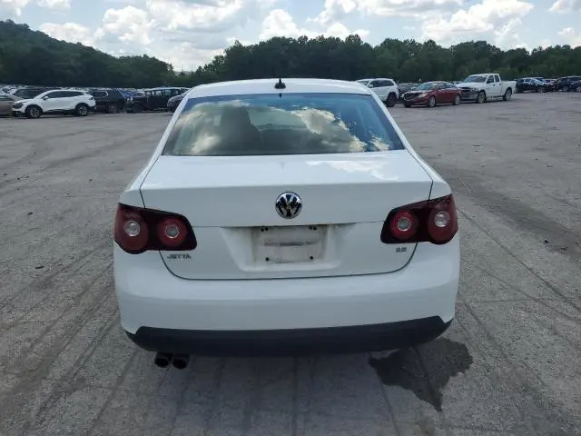 2010 VOLKSWAGEN JETTA SE  