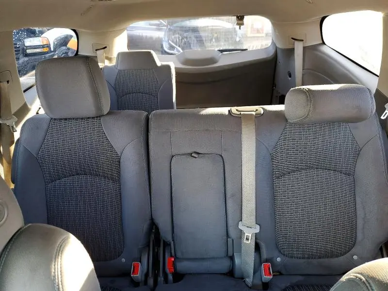 2017 CHEVROLET TRAVERSE LS  