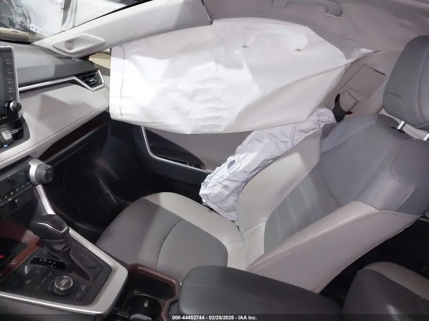 2022 TOYOTA RAV4 LIMITED